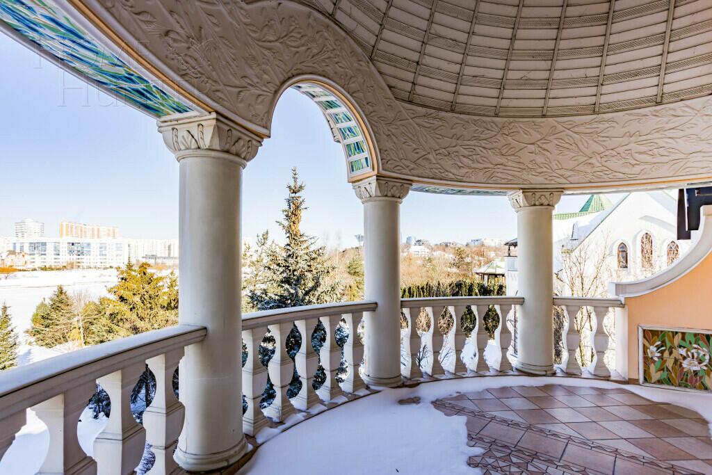 3-этажный коттедж 776 м² с отделкой