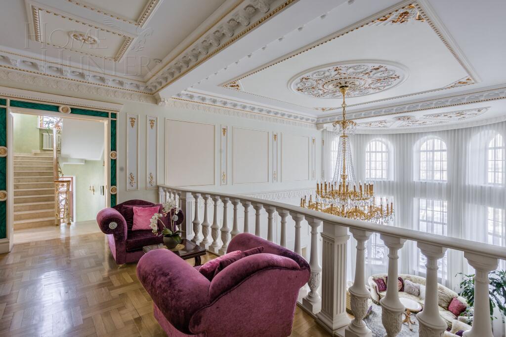 3-этажный коттедж 776 м² с отделкой