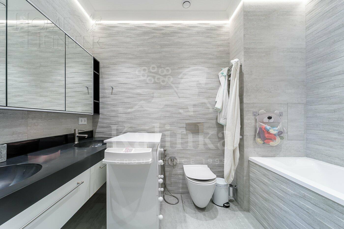 4-КОМН. КВАРТИРА С ОТДЕЛКОЙ 201 М² НА 33 ЭТАЖЕ