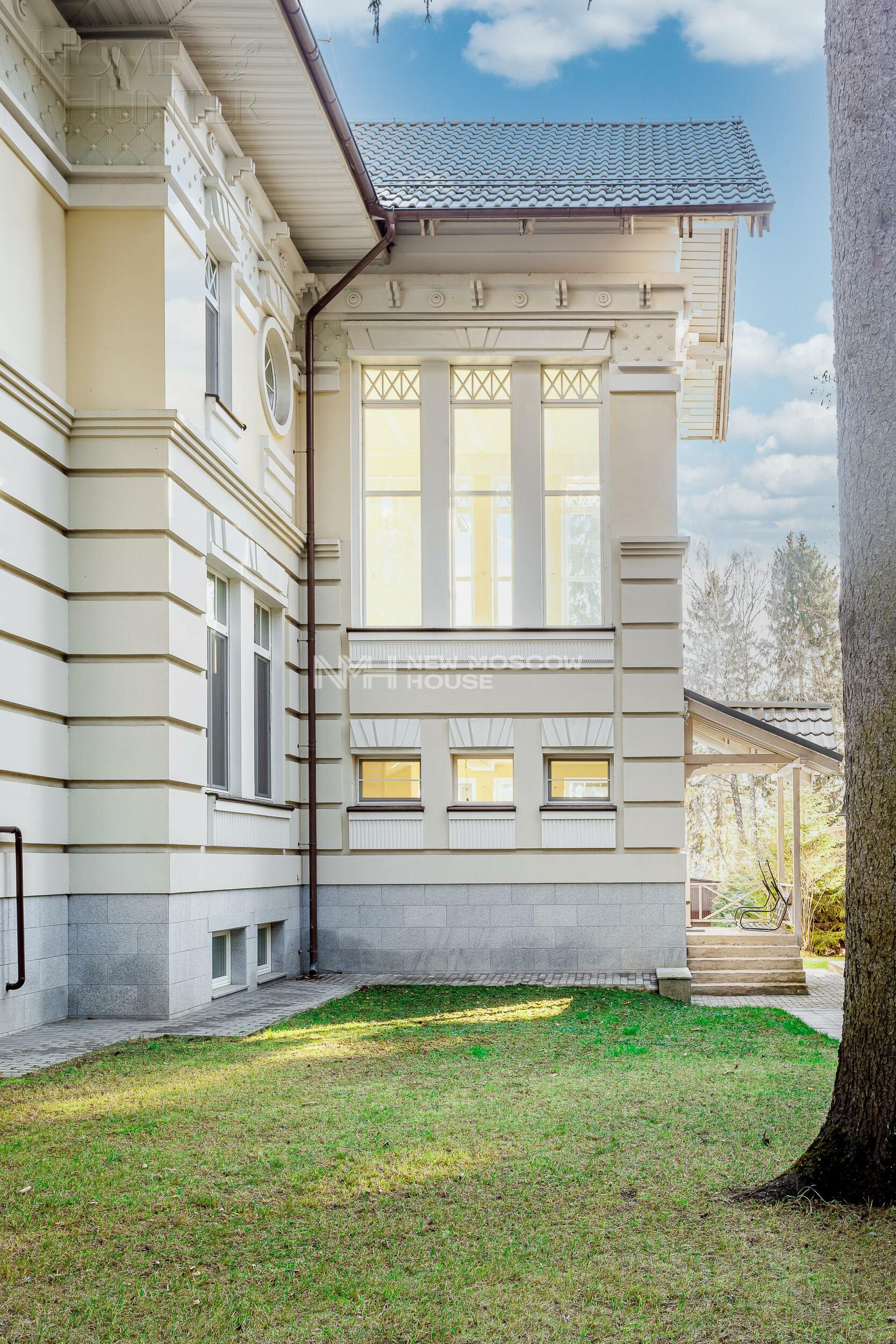 3-этажный коттедж 972 м² с отделкой