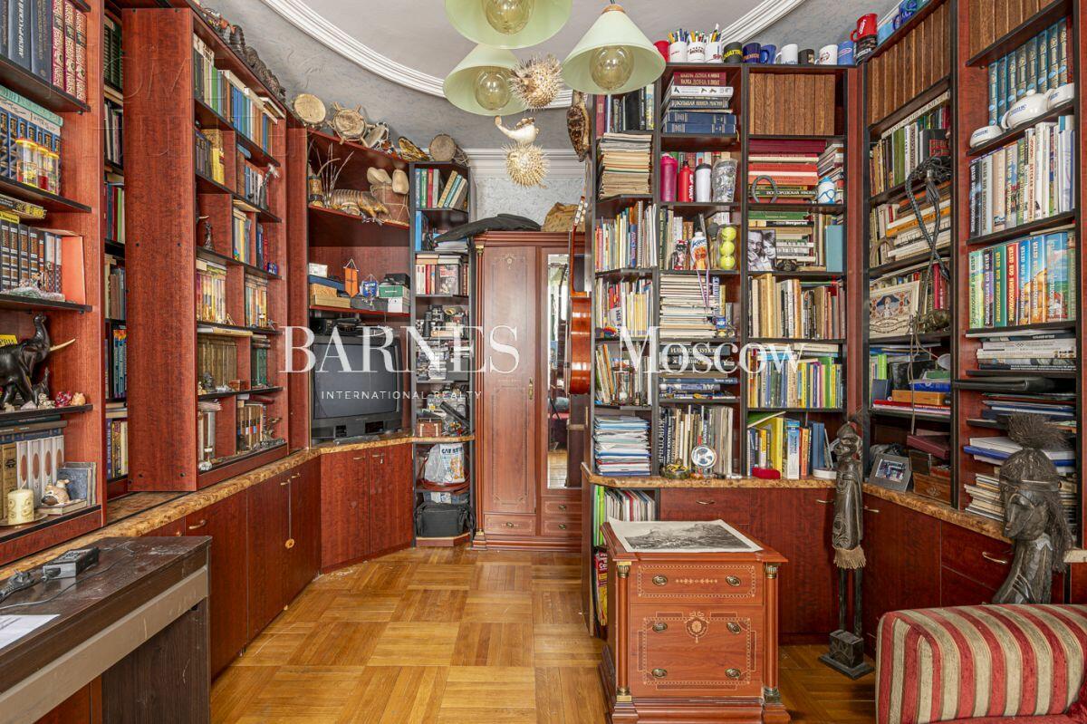 4-КОМН. КВАРТИРА С ОТДЕЛКОЙ 152 М² НА 4 ЭТАЖЕ