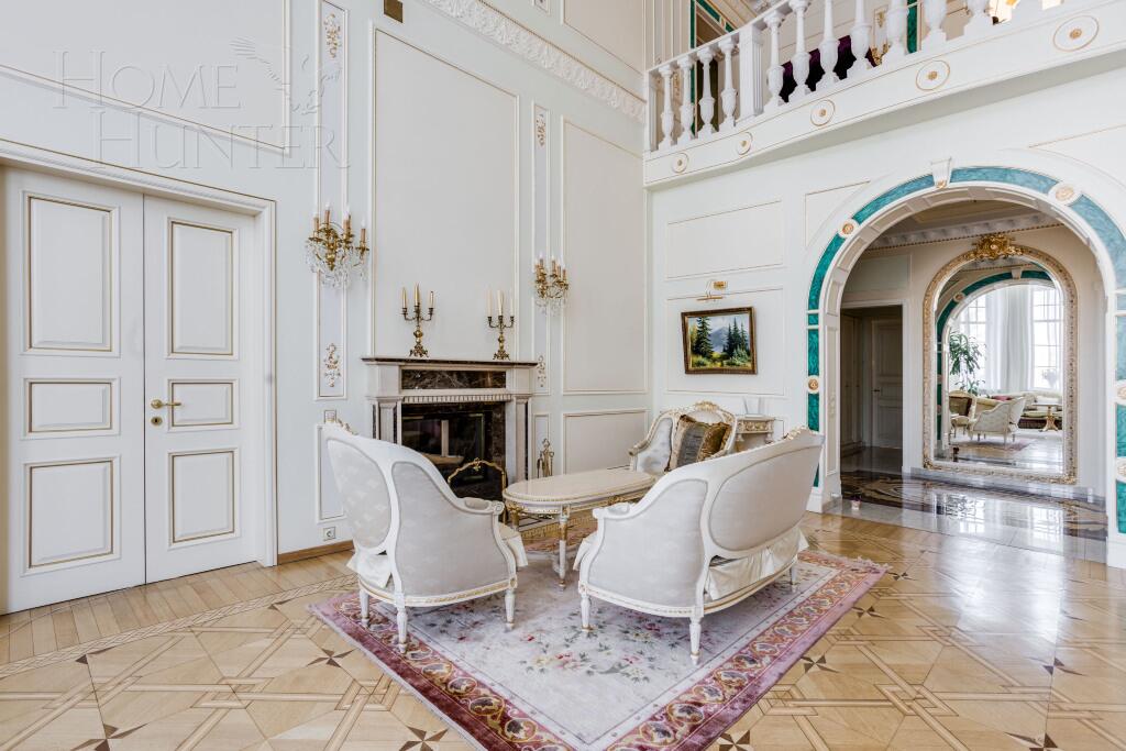 3-этажный коттедж 776 м² с отделкой