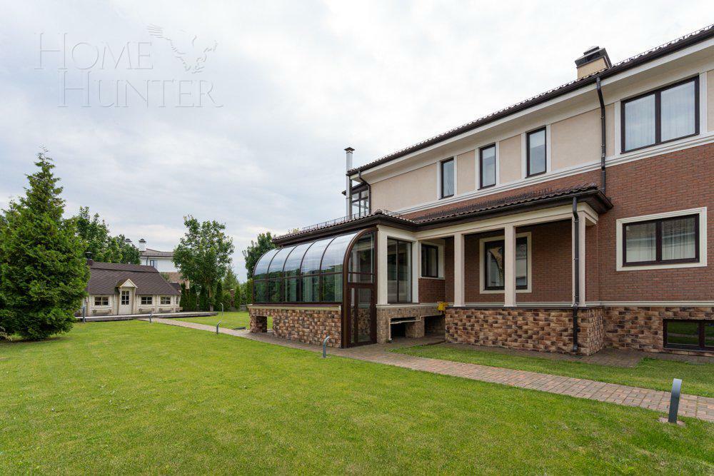 2-этажный коттедж 593 м² с отделкой