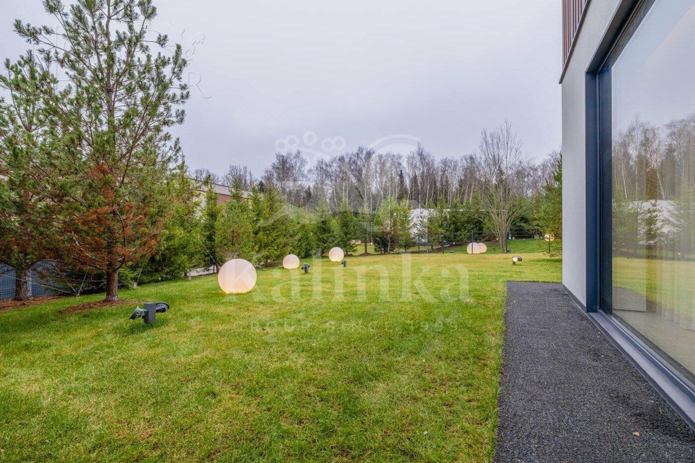 2-этажный коттедж 390.5 м² с отделкой