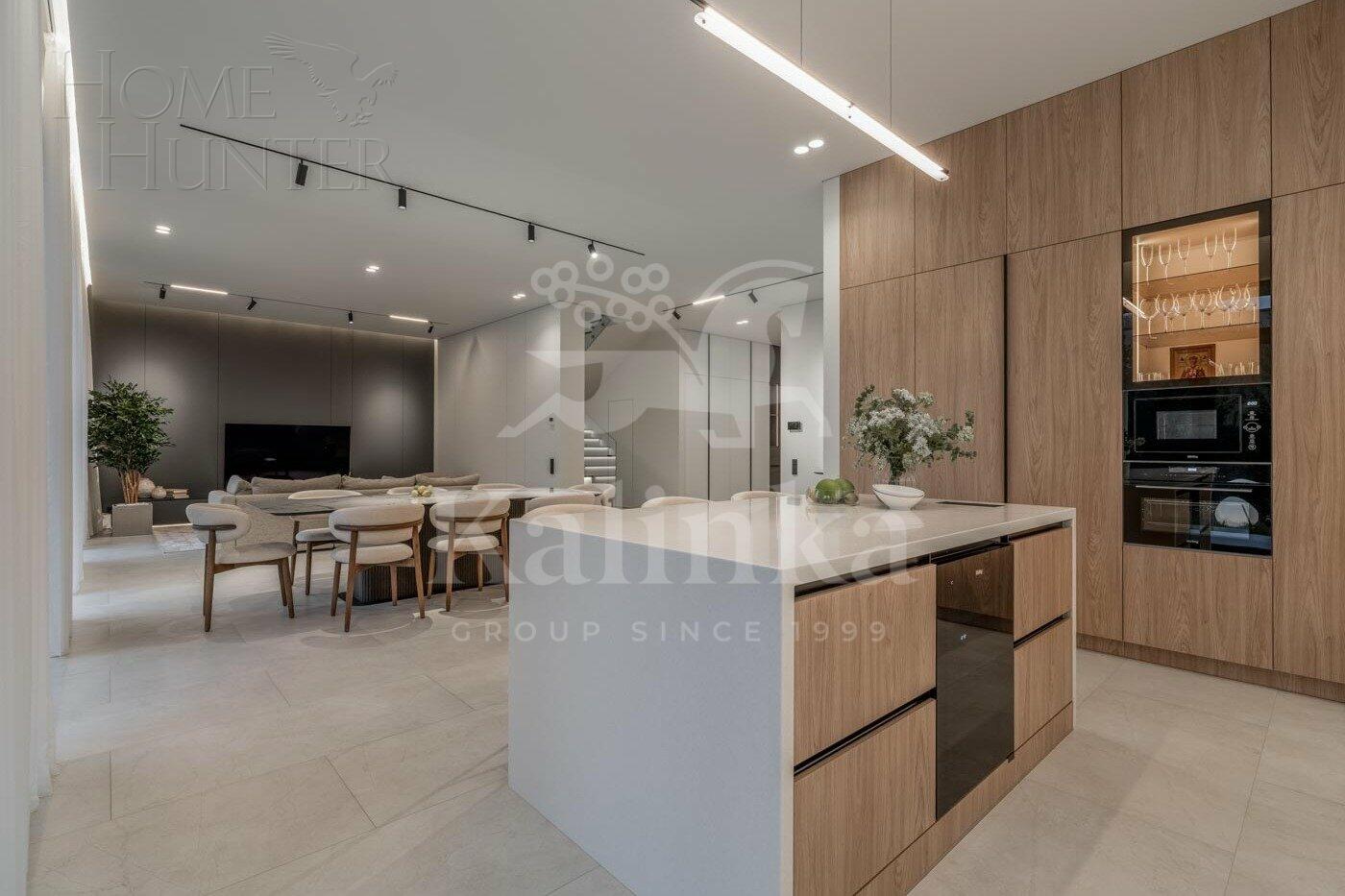 2-этажный коттедж 390.5 м² с отделкой