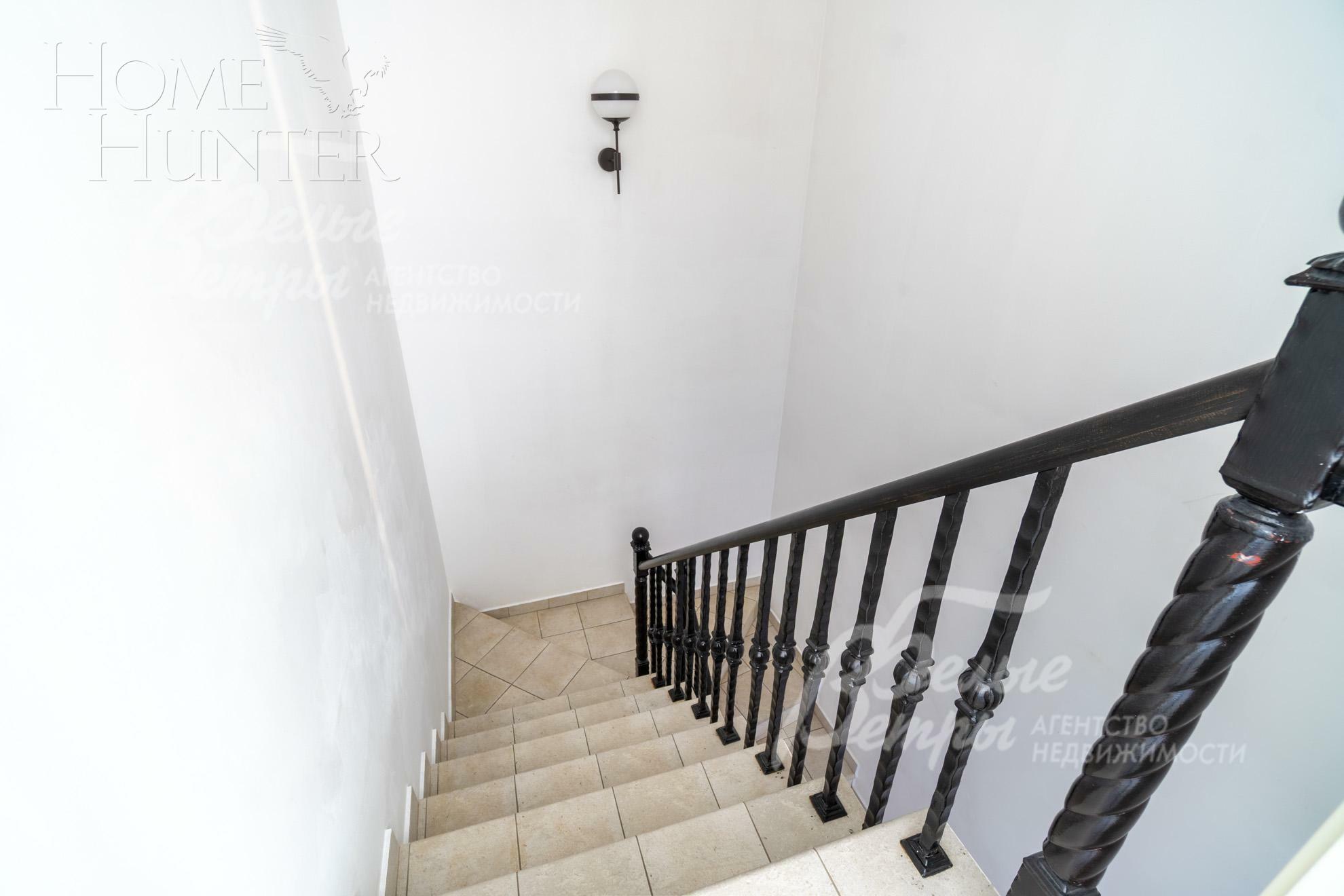 2-этажный коттедж 200 м² с отделкой