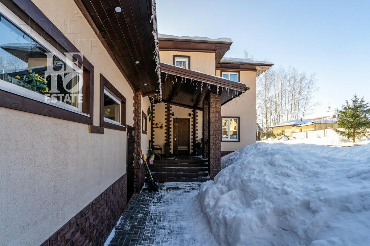 2-этажный коттедж 196 м² с отделкой