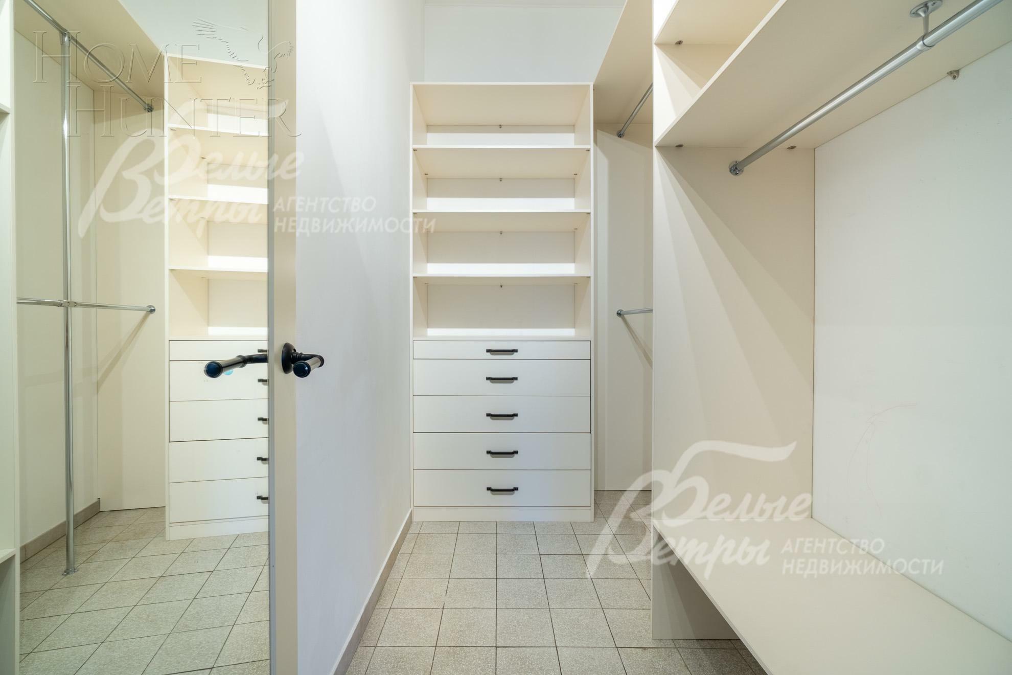 2-этажный коттедж 200 м² с отделкой