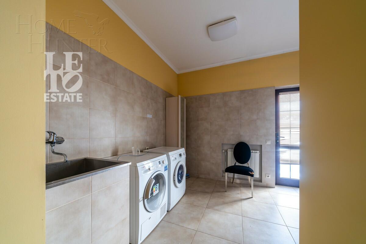 3-этажный коттедж 468 м² с отделкой