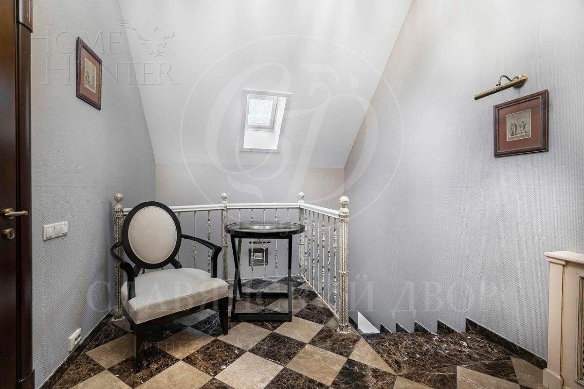 3-этажный коттедж 460 м² с отделкой