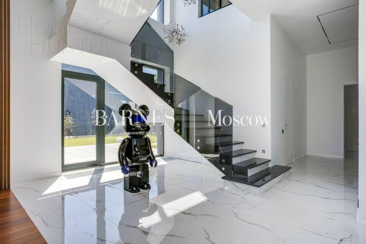 2-этажный коттедж 545 м² с отделкой