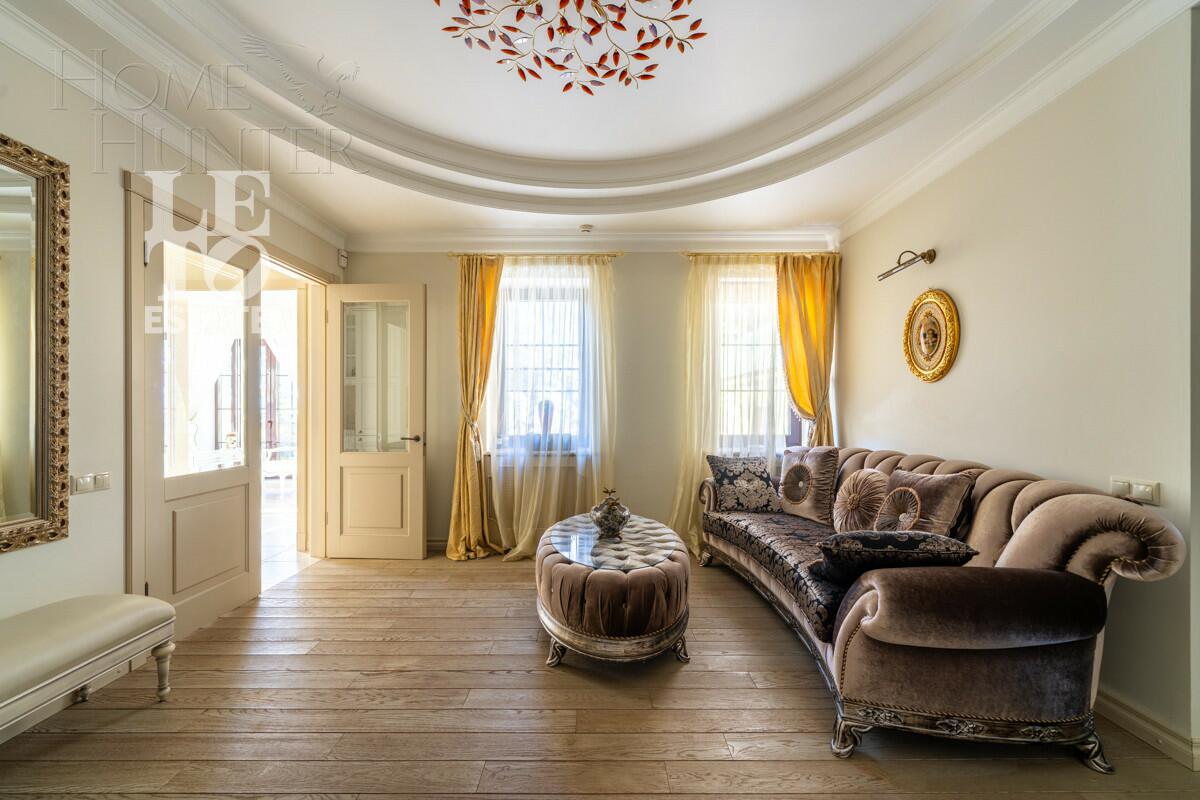 3-этажный коттедж 468 м² с отделкой