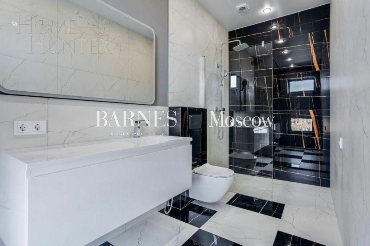 2-этажный коттедж 240 м² с отделкой