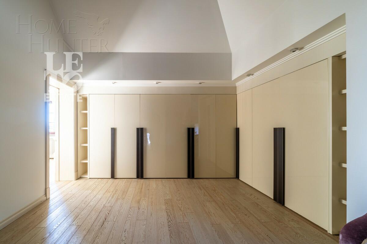 3-этажный коттедж 468 м² с отделкой