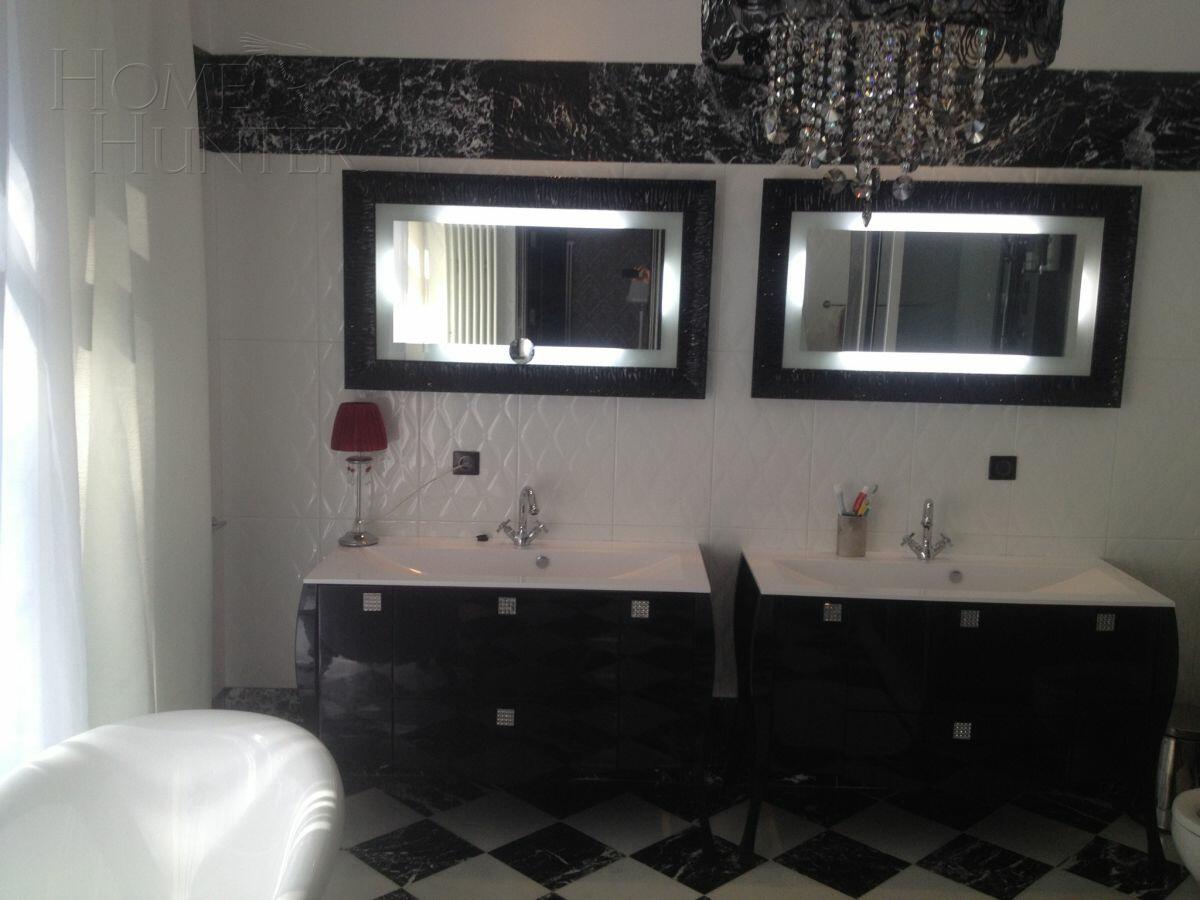 2-этажный коттедж 640 м² с отделкой