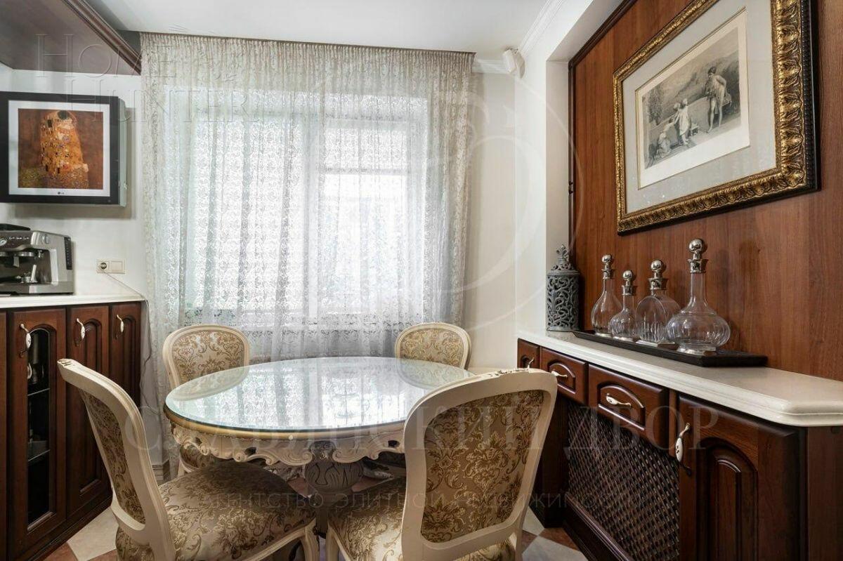 3-этажный коттедж 460 м² с отделкой