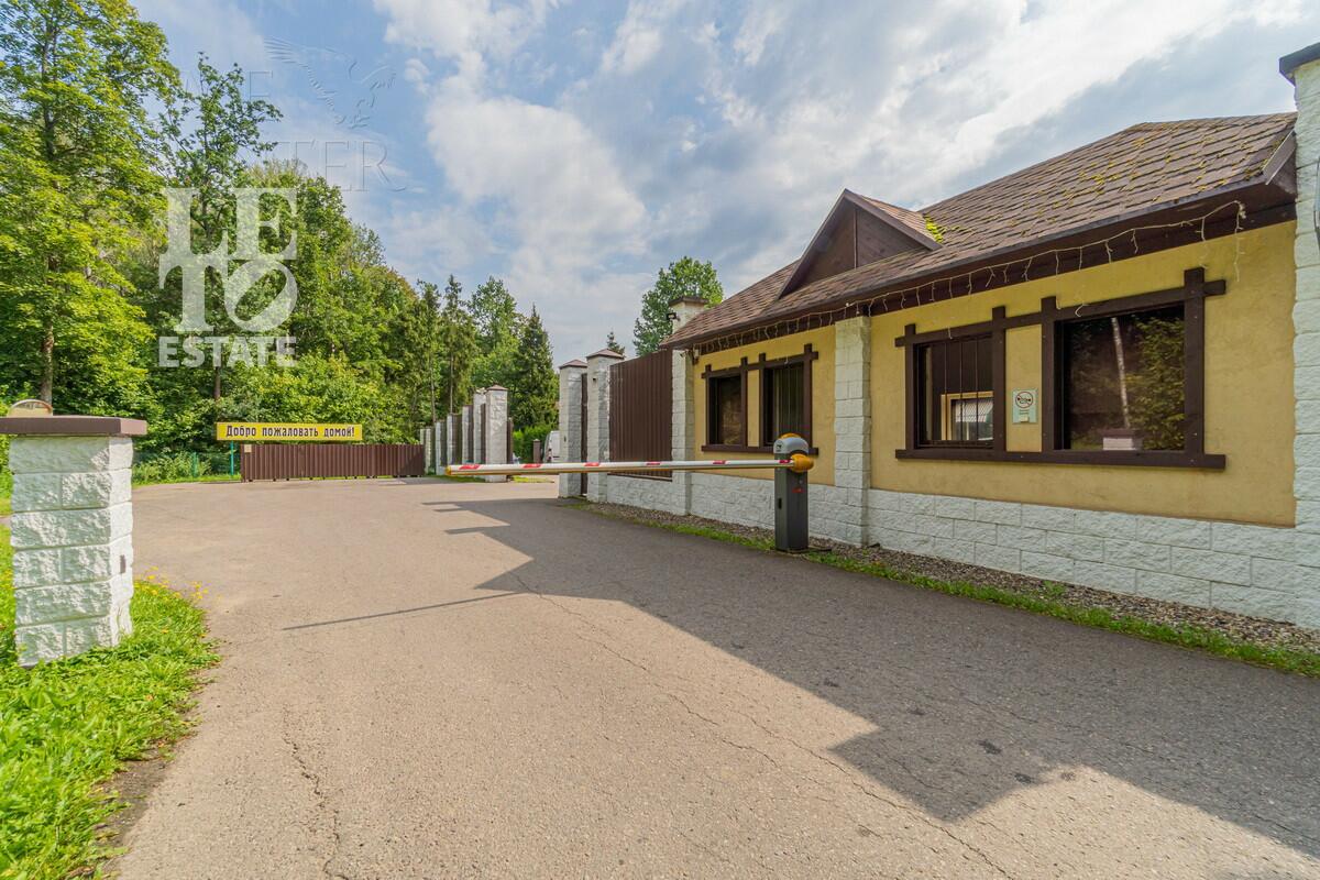 2-этажный коттедж 196 м² с отделкой