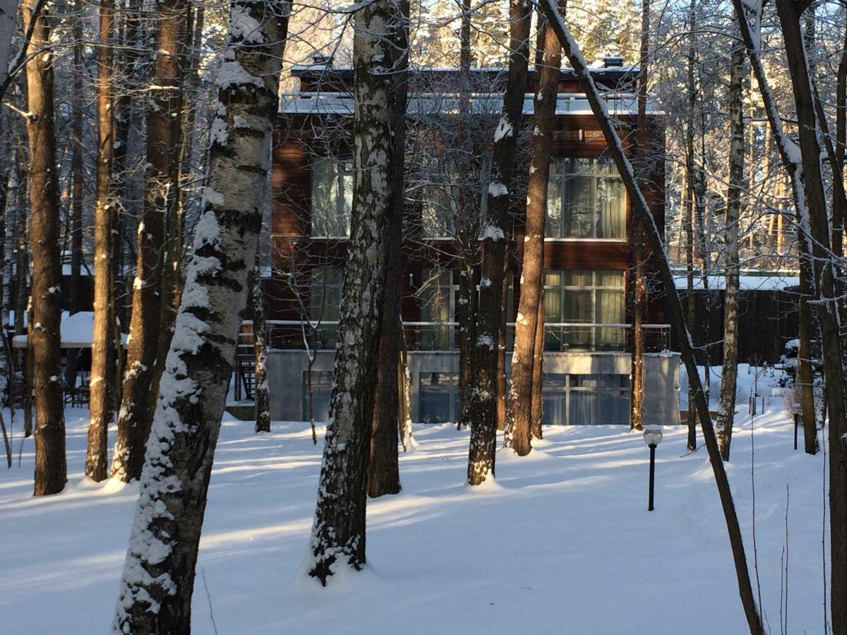 2-этажный коттедж 640 м² с отделкой