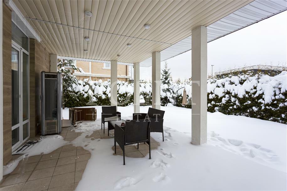 2-этажный коттедж 241 м² с отделкой