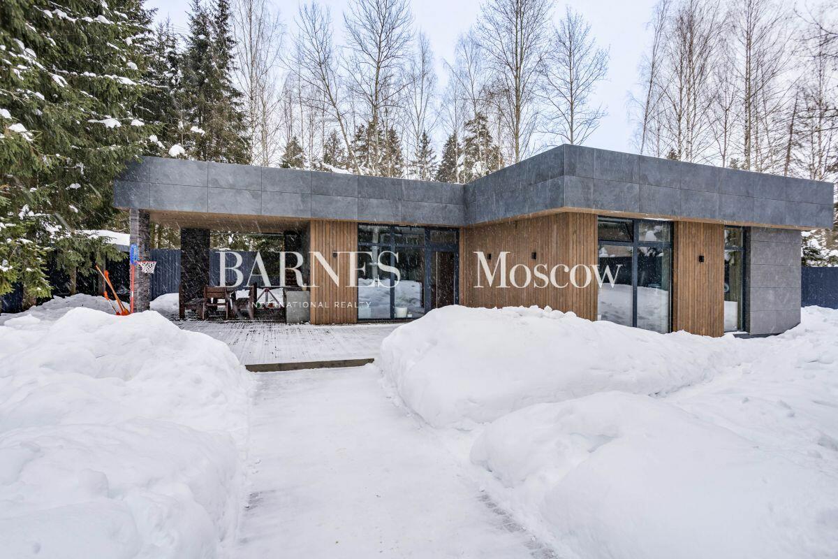 2-этажный коттедж 398.5 м² без отделки