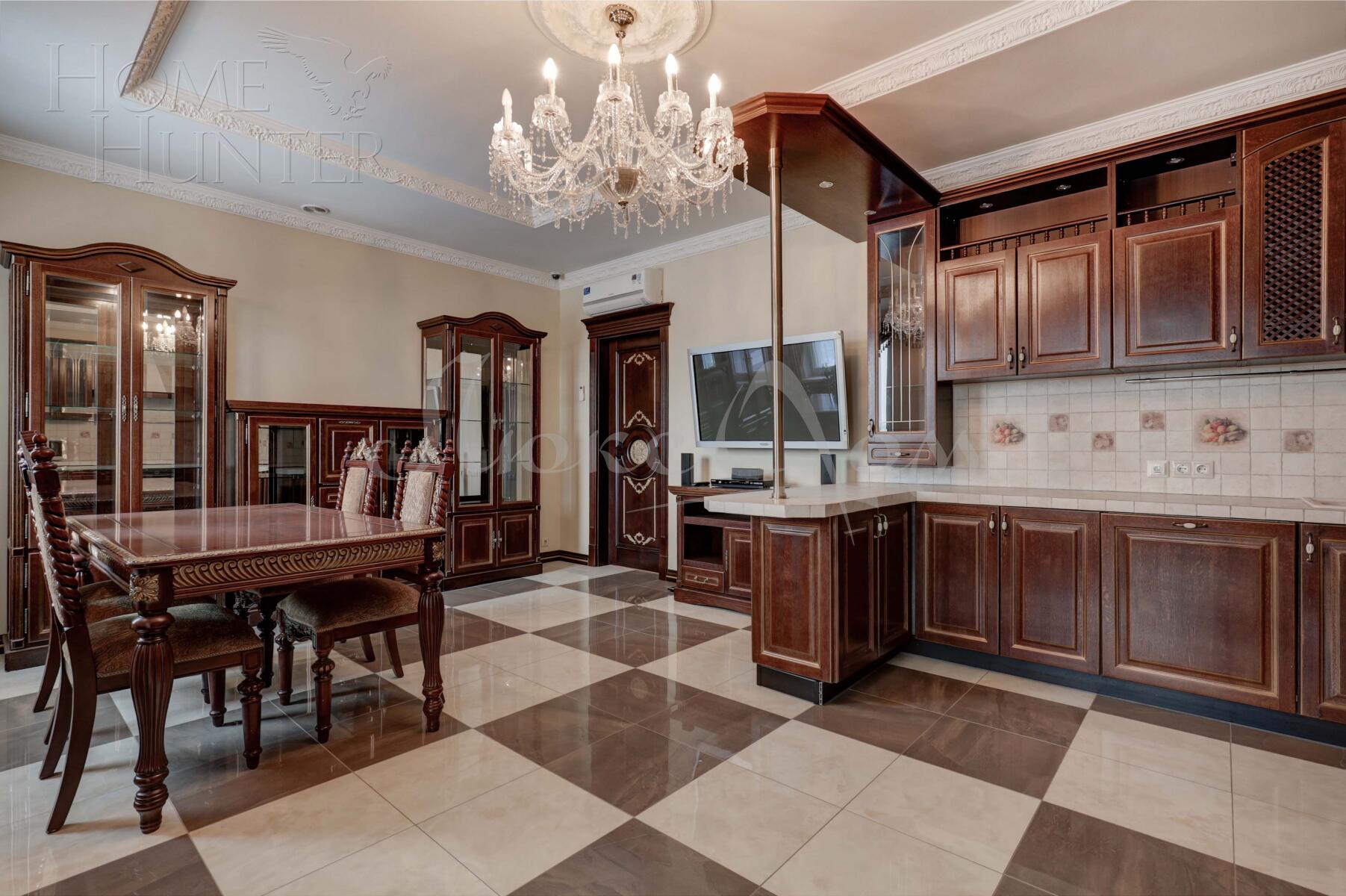 4-КОМН. КВАРТИРА С ОТДЕЛКОЙ 190.5 М² НА 8 ЭТАЖЕ