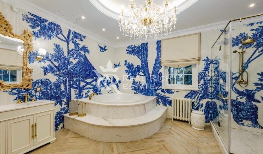 2-этажный коттедж 355 м² с отделкой