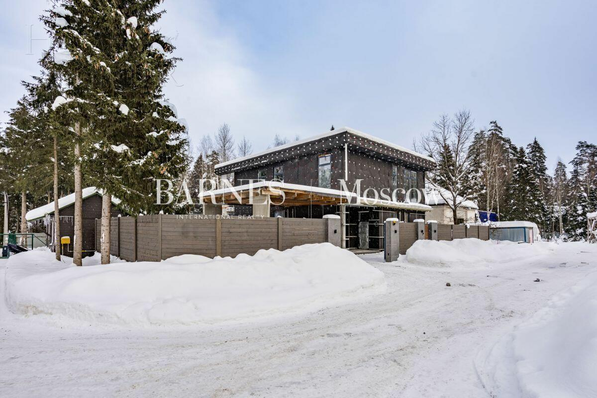 2-этажный коттедж 398.5 м² без отделки