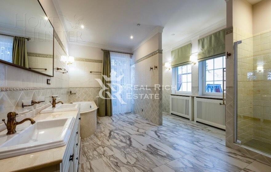 2-этажный коттедж 355 м² с отделкой