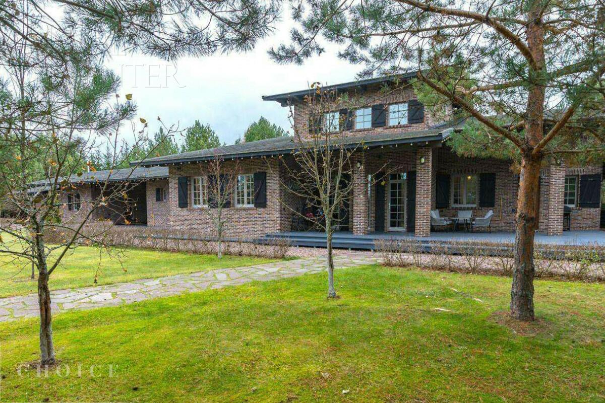 1-этажный коттедж 400 м² с отделкой