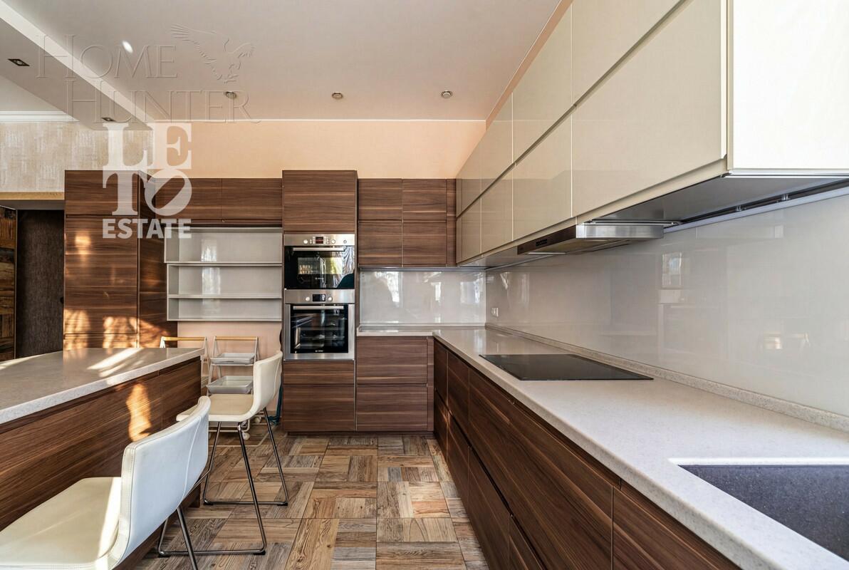 2-этажный коттедж 196 м² с отделкой