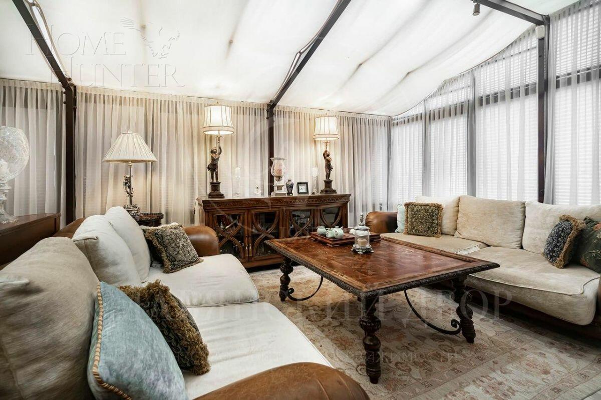 3-этажный коттедж 460 м² с отделкой