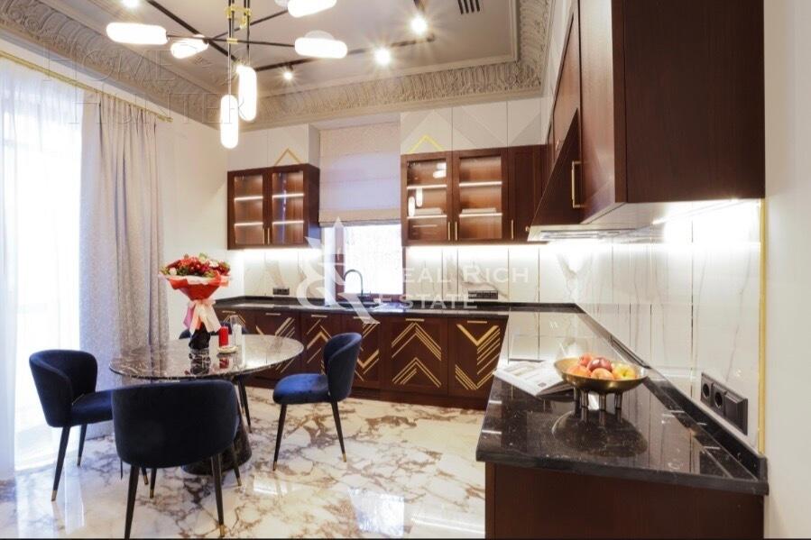 2-этажный коттедж 945 м² с отделкой