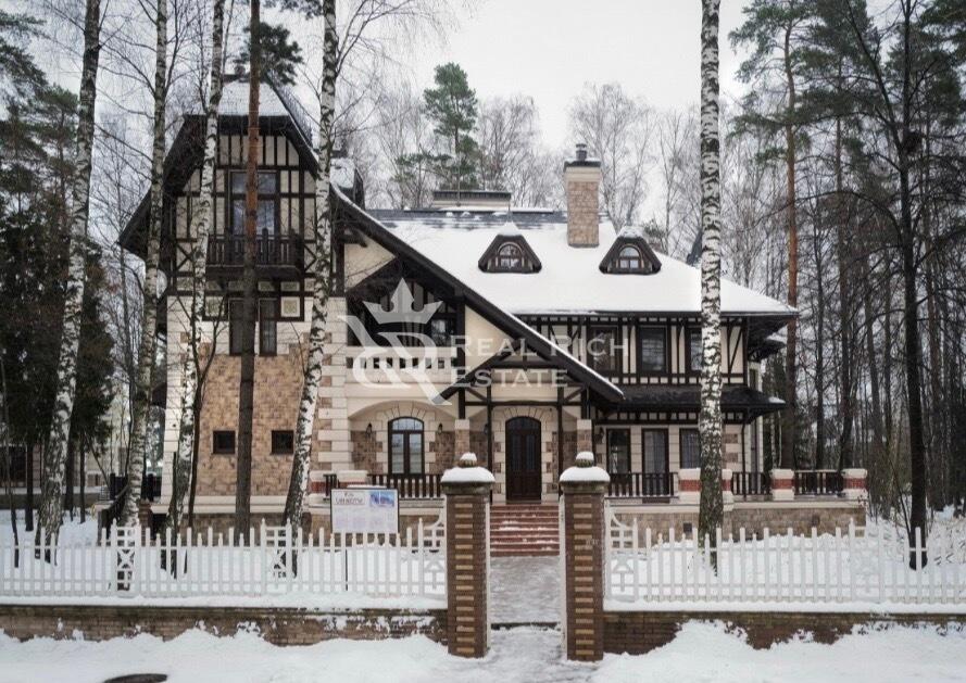 2-этажный коттедж 767 м² с отделкой