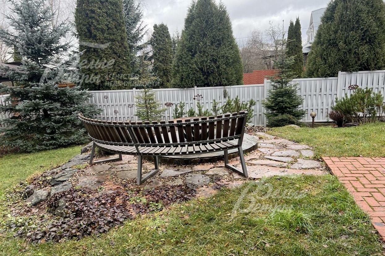 2-этажный коттедж 200 м² с отделкой