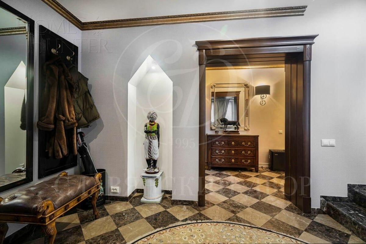 3-этажный коттедж 460 м² с отделкой