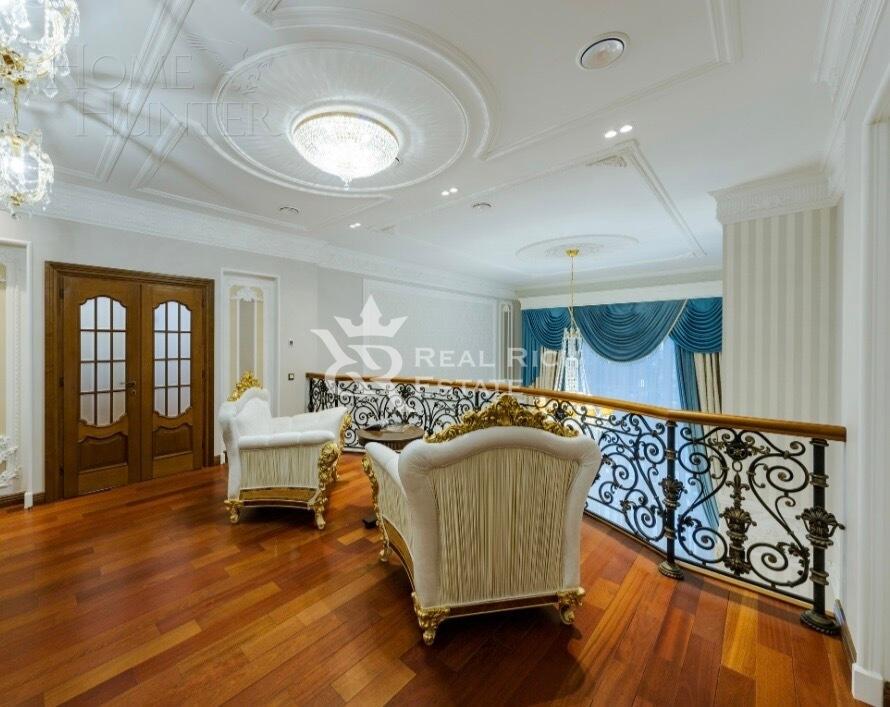 2-этажный коттедж 355 м² с отделкой