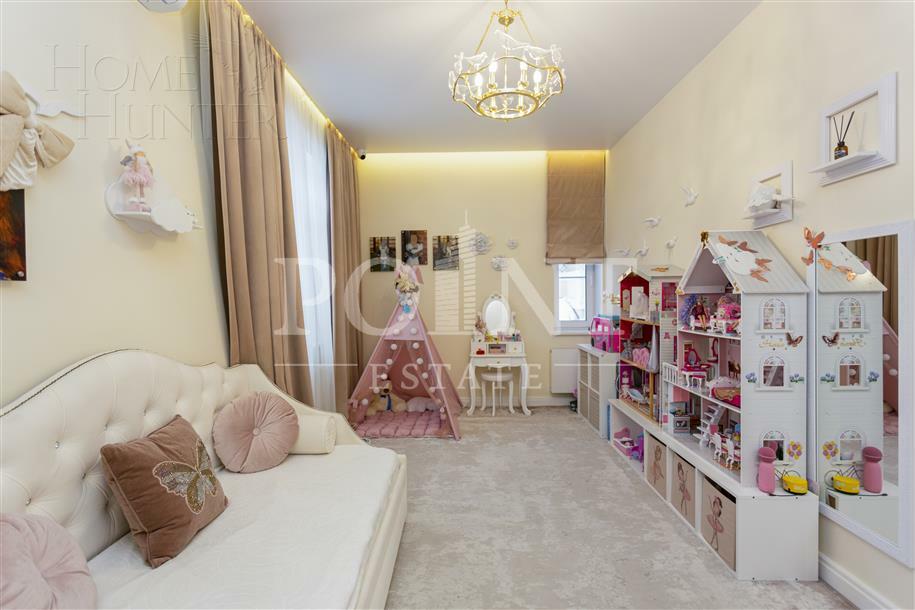 2-этажный коттедж 241 м² с отделкой