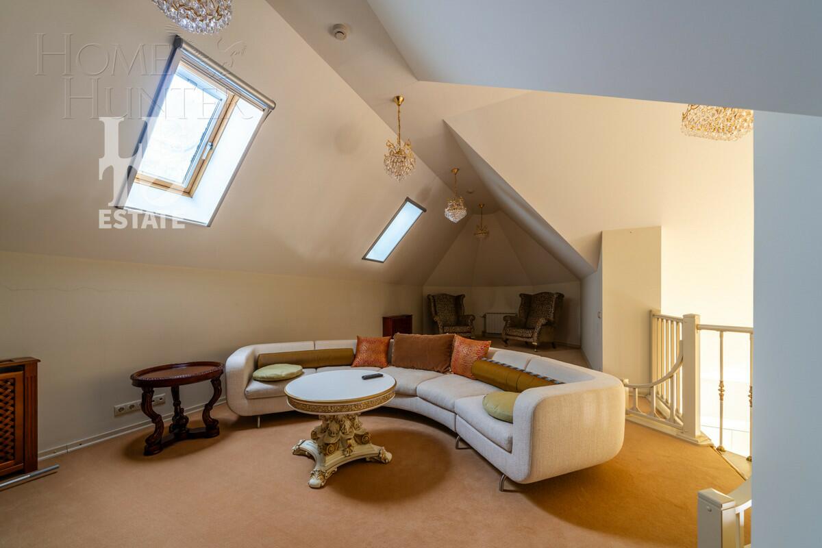 3-этажный коттедж 468 м² с отделкой