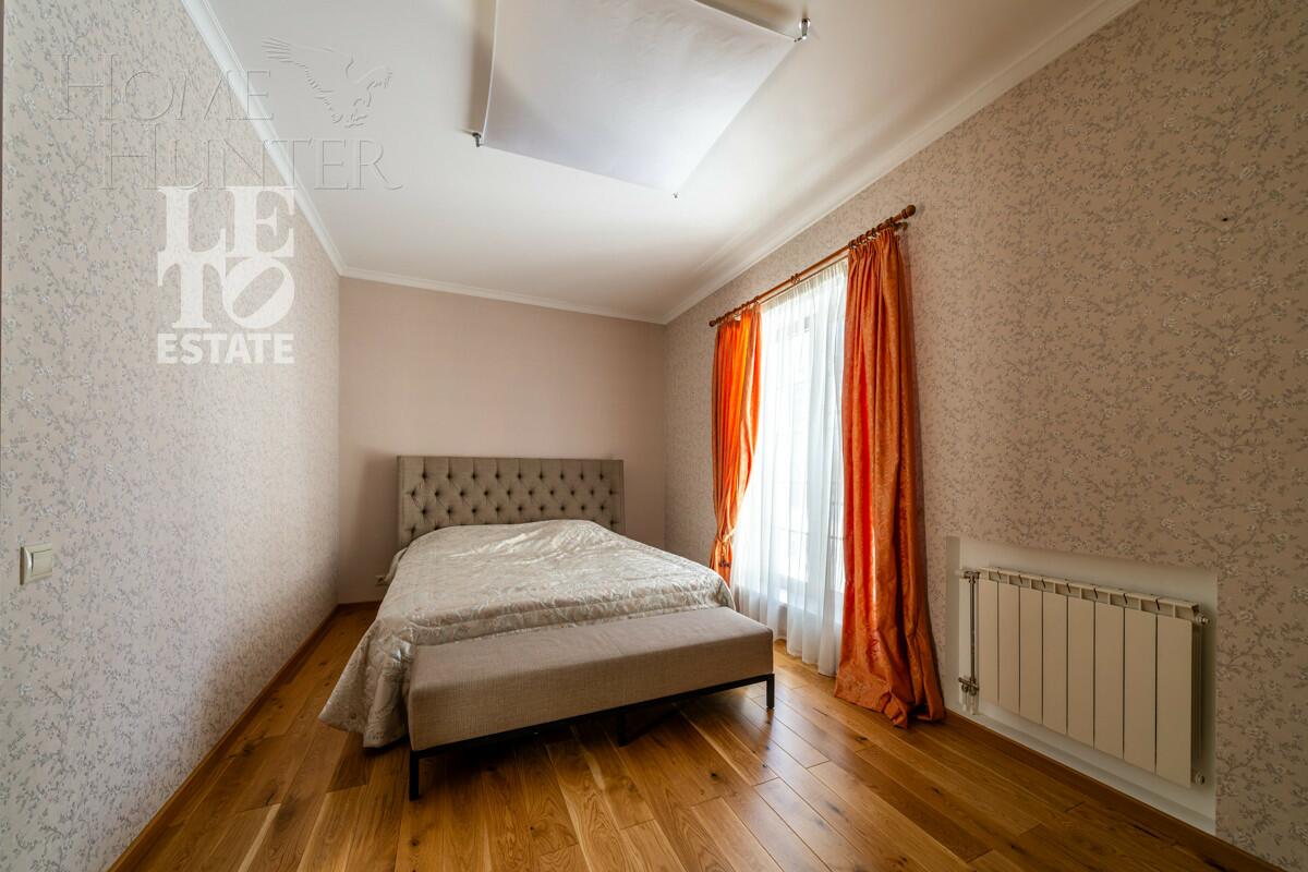 3-этажный коттедж 468 м² с отделкой