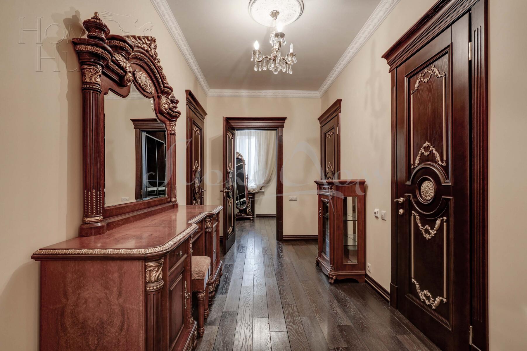 4-КОМН. КВАРТИРА С ОТДЕЛКОЙ 190.5 М² НА 8 ЭТАЖЕ