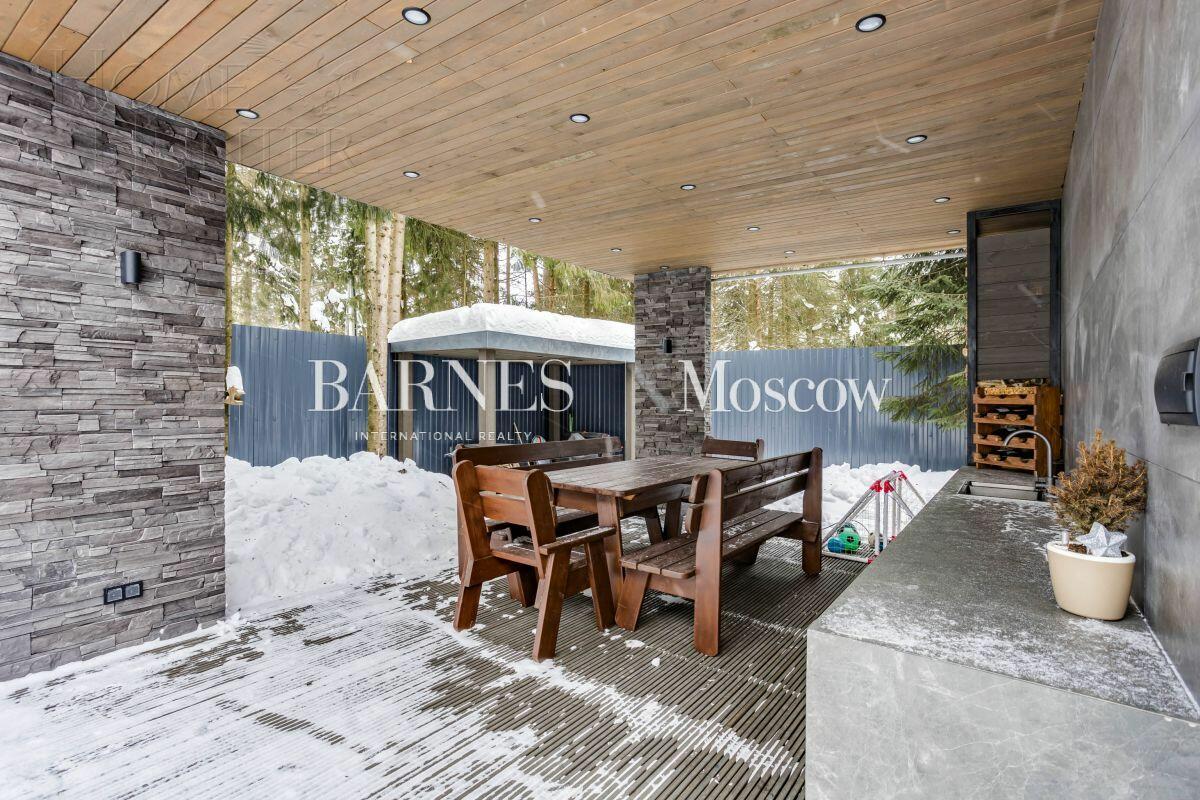 2-этажный коттедж 398.5 м² без отделки