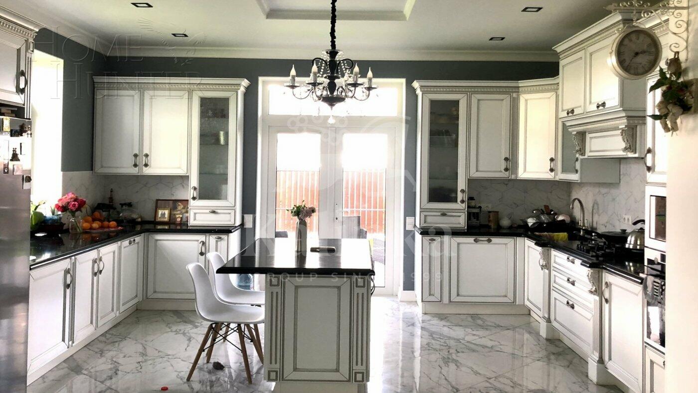 3-этажный коттедж 331 м² с отделкой