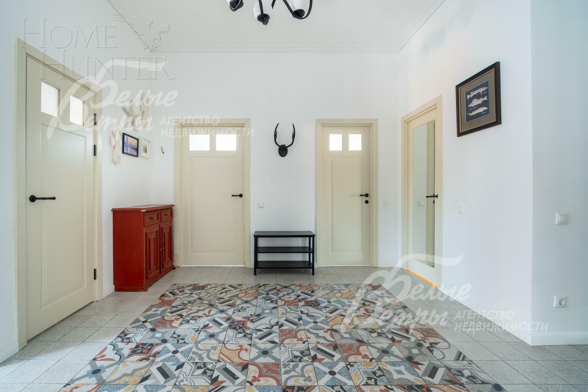 2-этажный коттедж 200 м² с отделкой