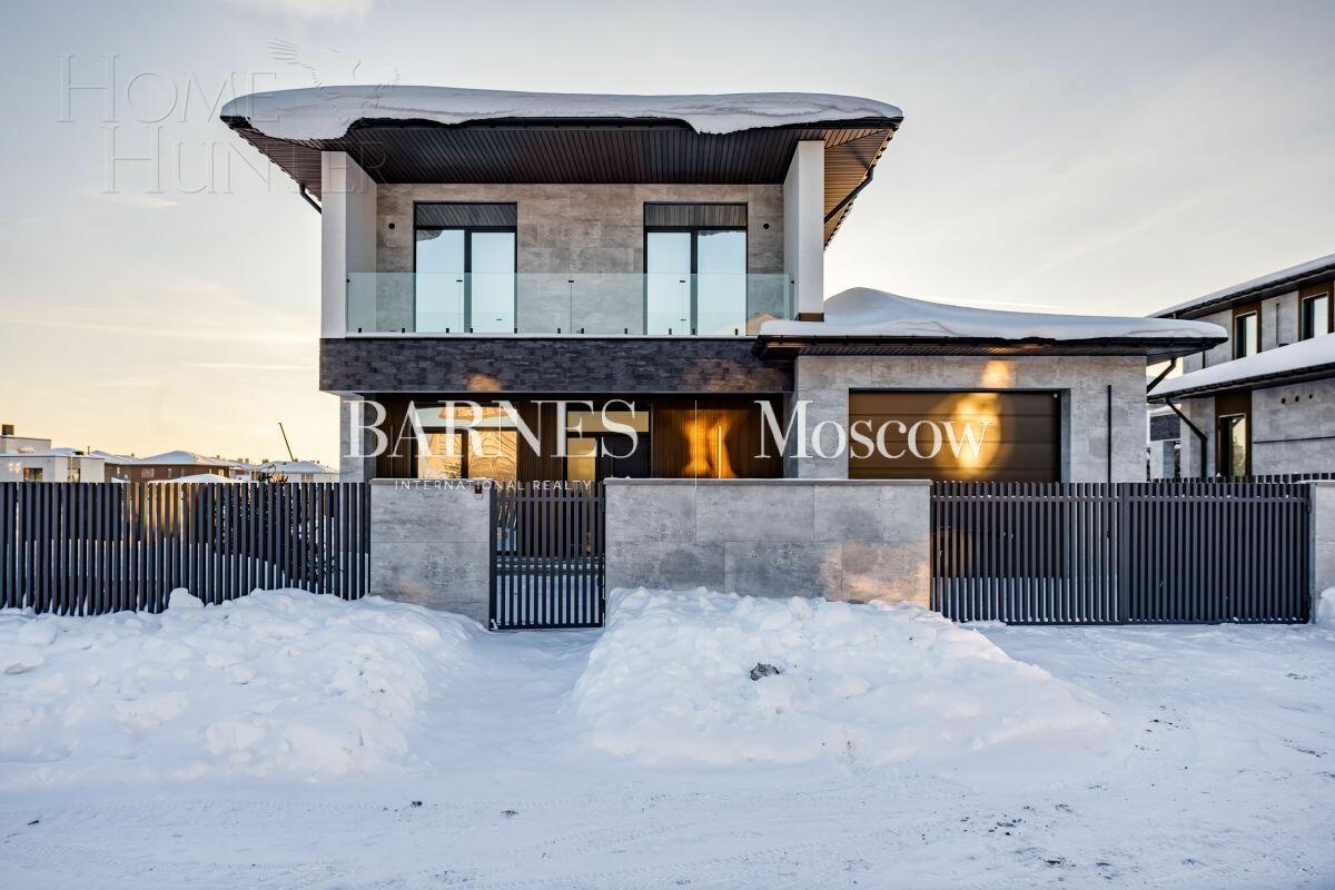 2-этажный коттедж 310 м² с отделкой