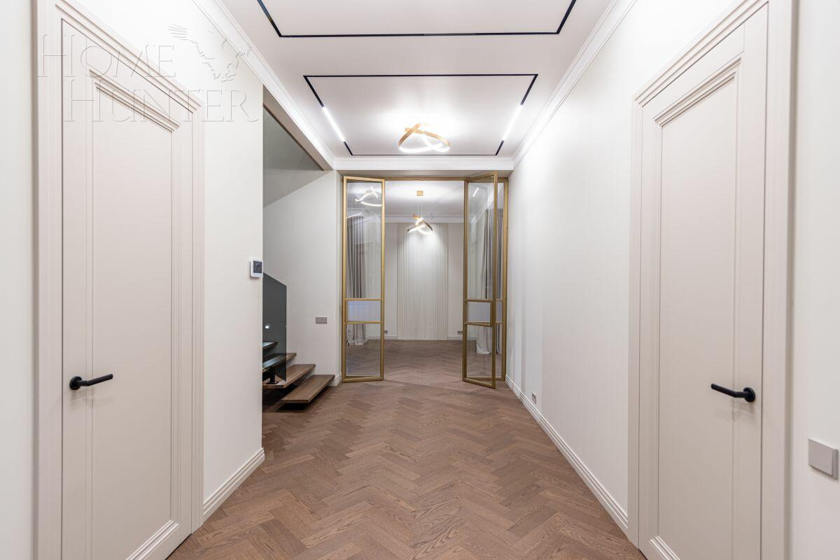 2-этажный коттедж 323 м² с отделкой