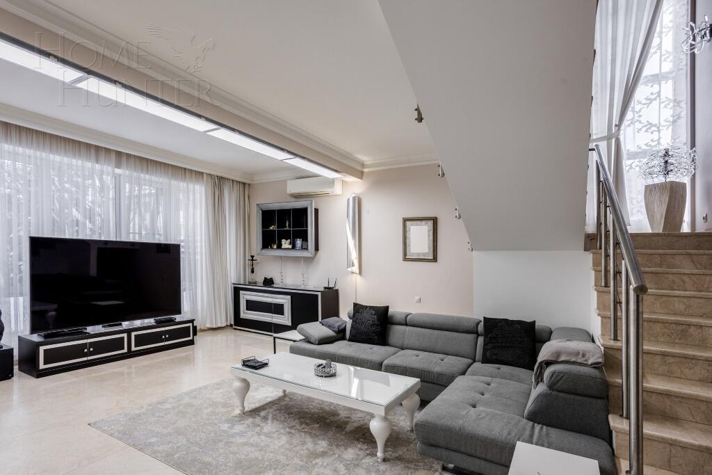 КОТТЕДЖ 1 510 м² с отделкой