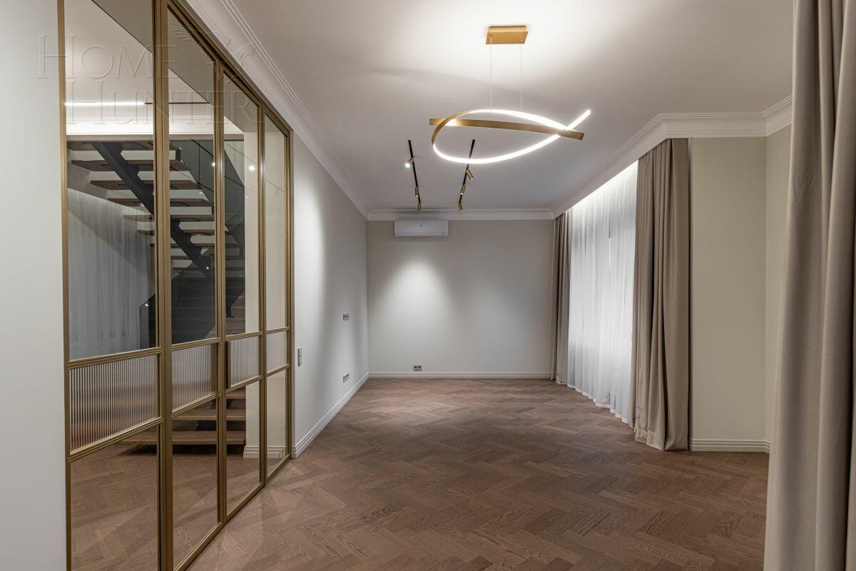 2-этажный коттедж 323 м² с отделкой