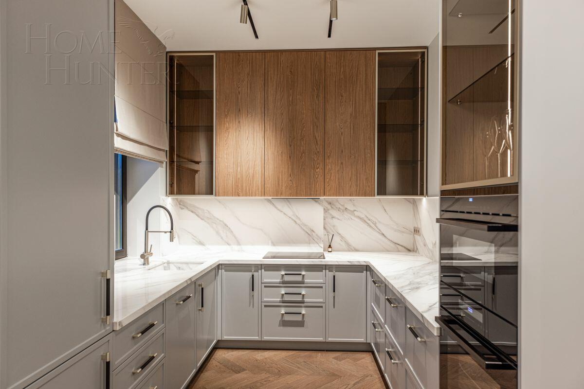 2-этажный коттедж 323 м² с отделкой