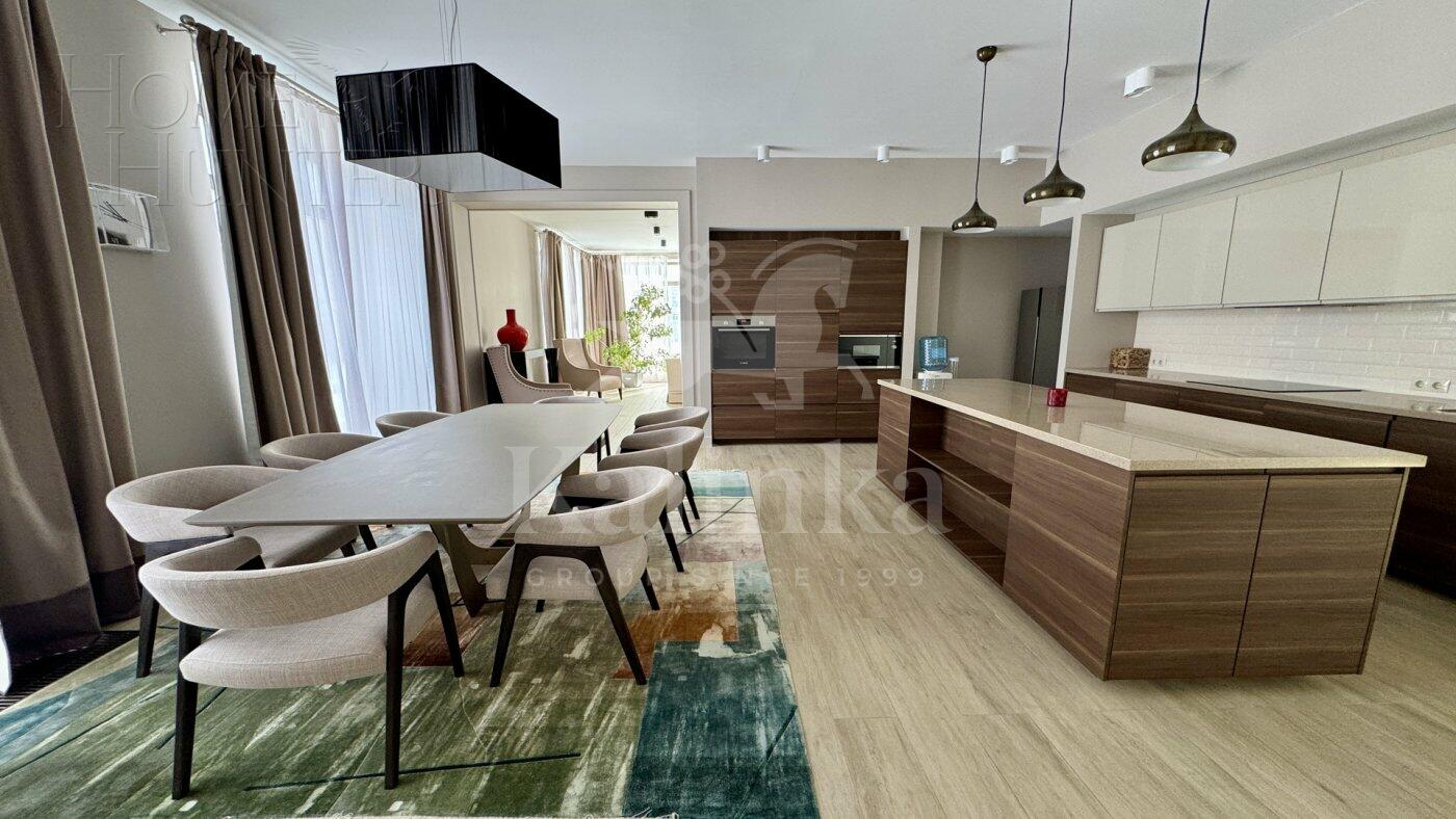 2-этажный коттедж 423 м² с отделкой