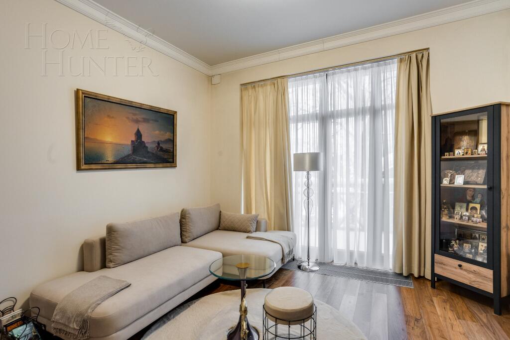 КОТТЕДЖ 1 510 м² с отделкой